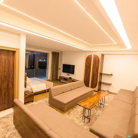 Hotel Mirana , Tinsukia Extérieur photo