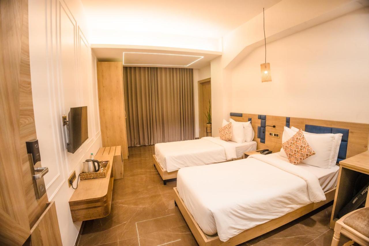 Hotel Mirana , Tinsukia Extérieur photo