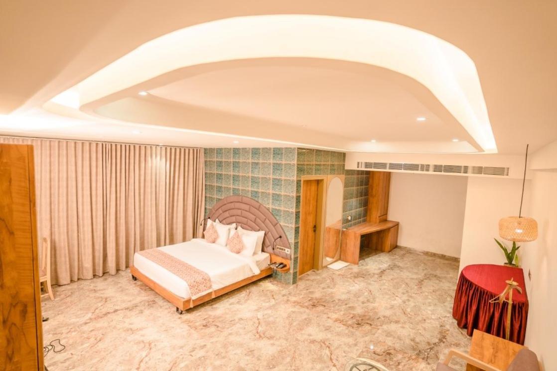 Hotel Mirana , Tinsukia Extérieur photo